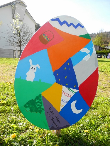 Osterei-Dekoration in Dällikon