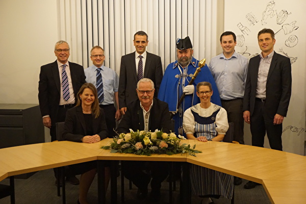 vorne sitzend von links nach rechts: Evelyn Rust, Pius Meier, Esther Schelbert / hintere Reihe: Paul Iten, Marcel Güntert, Beat Wyss, Alois Rogenmoser, Sandro Näf, Hubert Häusler
