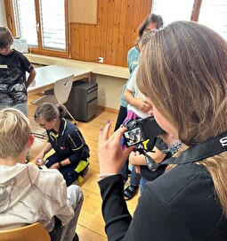 Kinder beim Samariterkurs