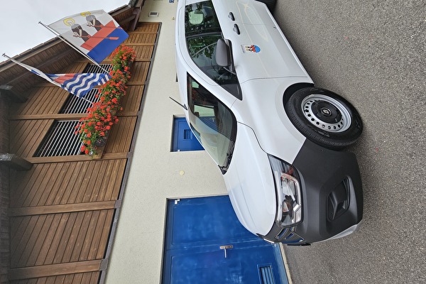 Neues Elektroauto