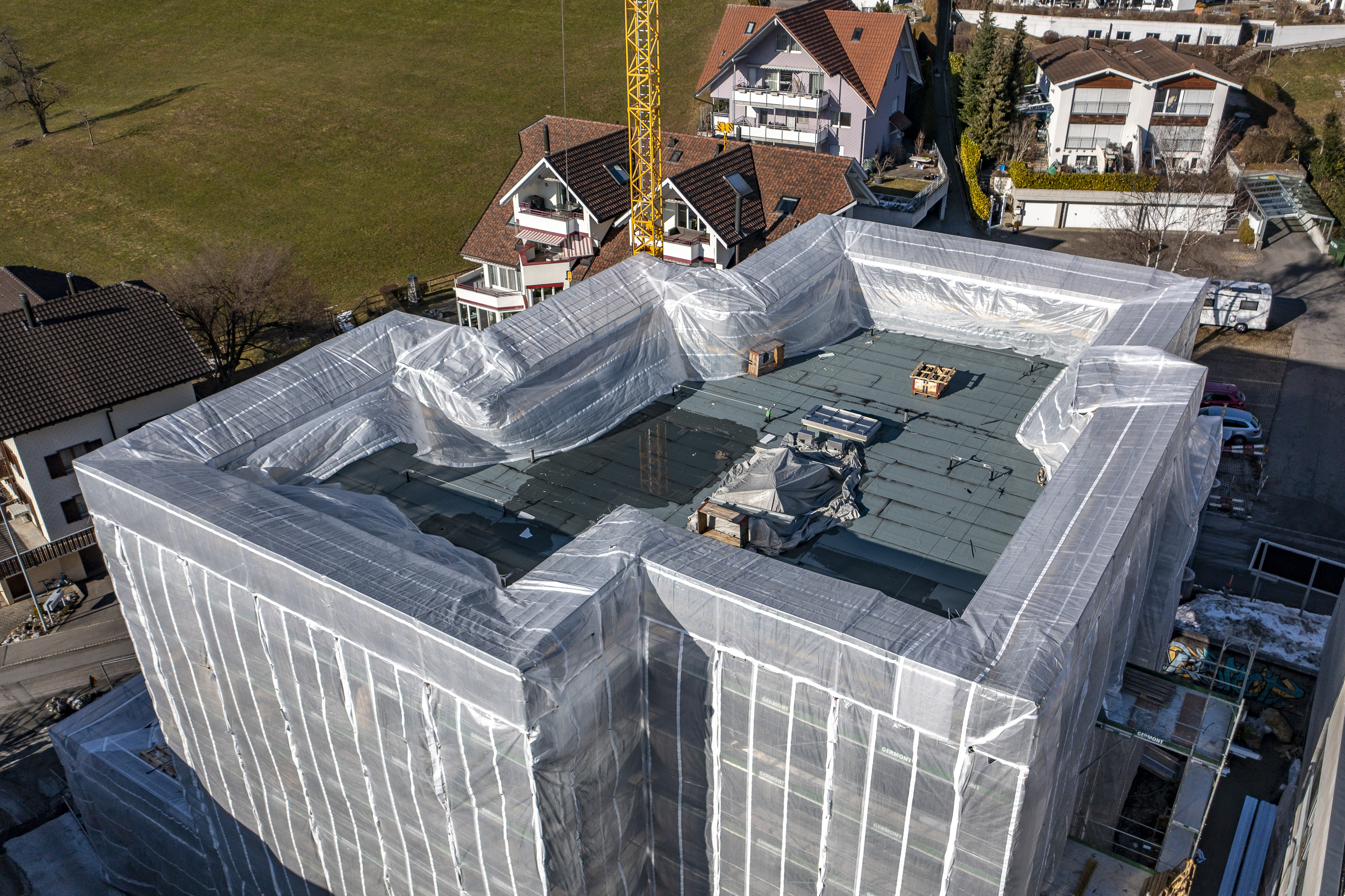 Das SChulhaus nimmt Form an. 