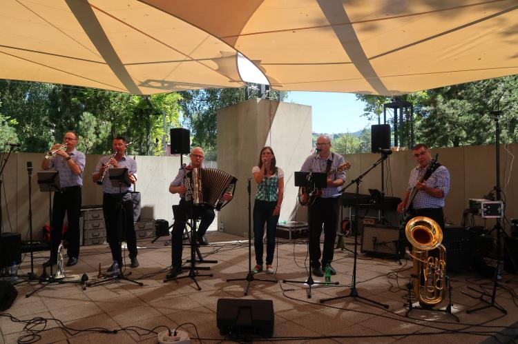 Sommermusiks am See mit den Ägeriseekrainer