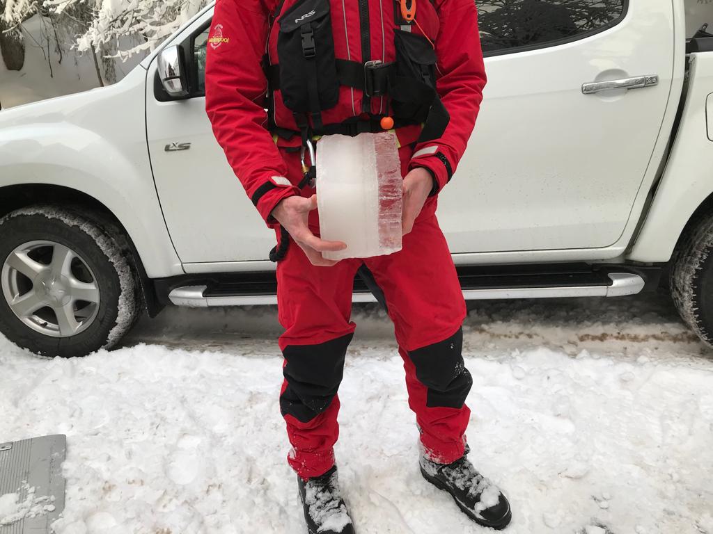 Eisblock aus dem Gottschäliwiiher