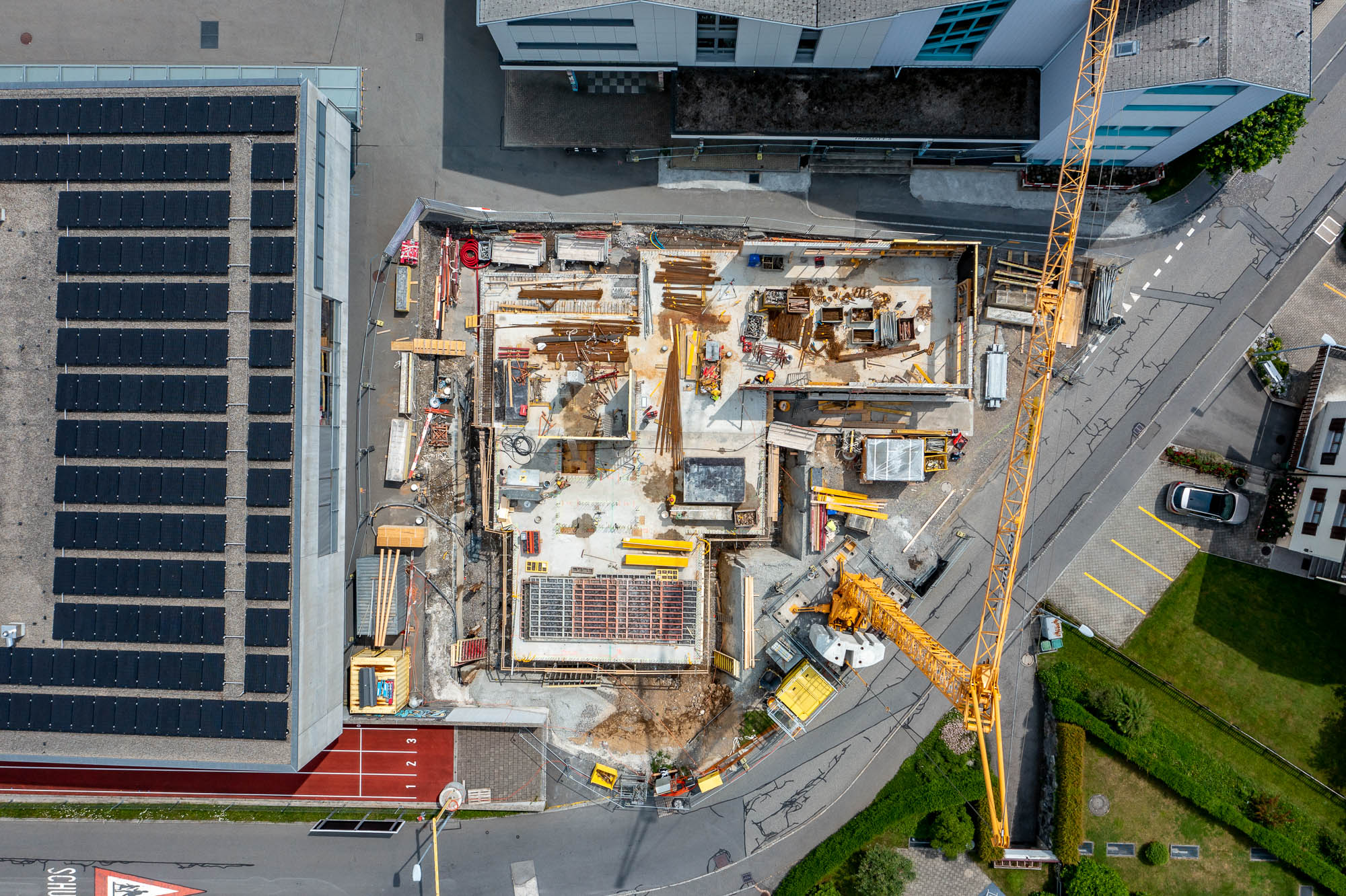 Kurz vor den Sommerferien läuft es rund auf der Baustelle. 
