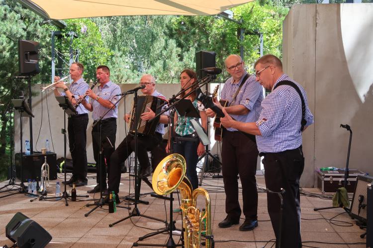 Sommermusiks am See mit den Ägeriseekrainer