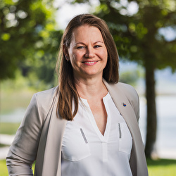 Evelyn Rust