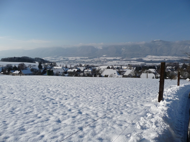 Das Aaretal unter einer dicken Schneedecke.
