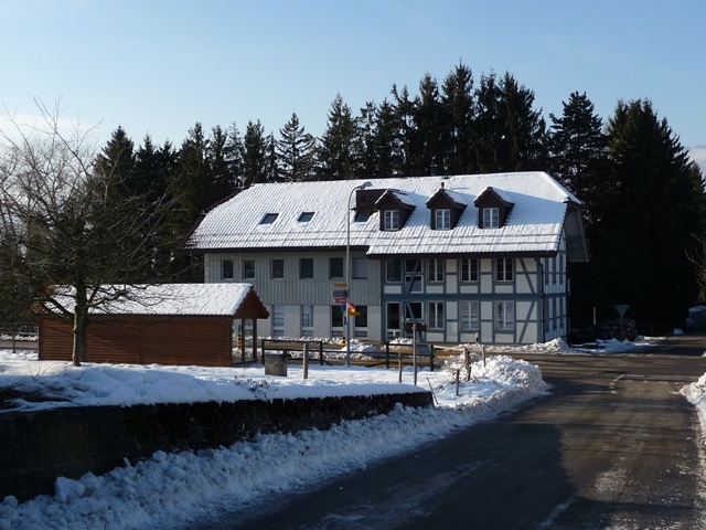 Das Gemeindehaus mit Verwaltung.