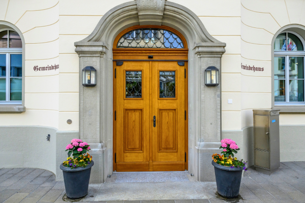 Sicherheit und Dienste