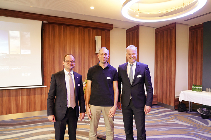 Gemeindepräsident Fridolin Bossard, Quantenphysiker Renato Renner und Bildungsdirektor Stephan Schleiss am Wirtschaftsapéro in Unterägeri