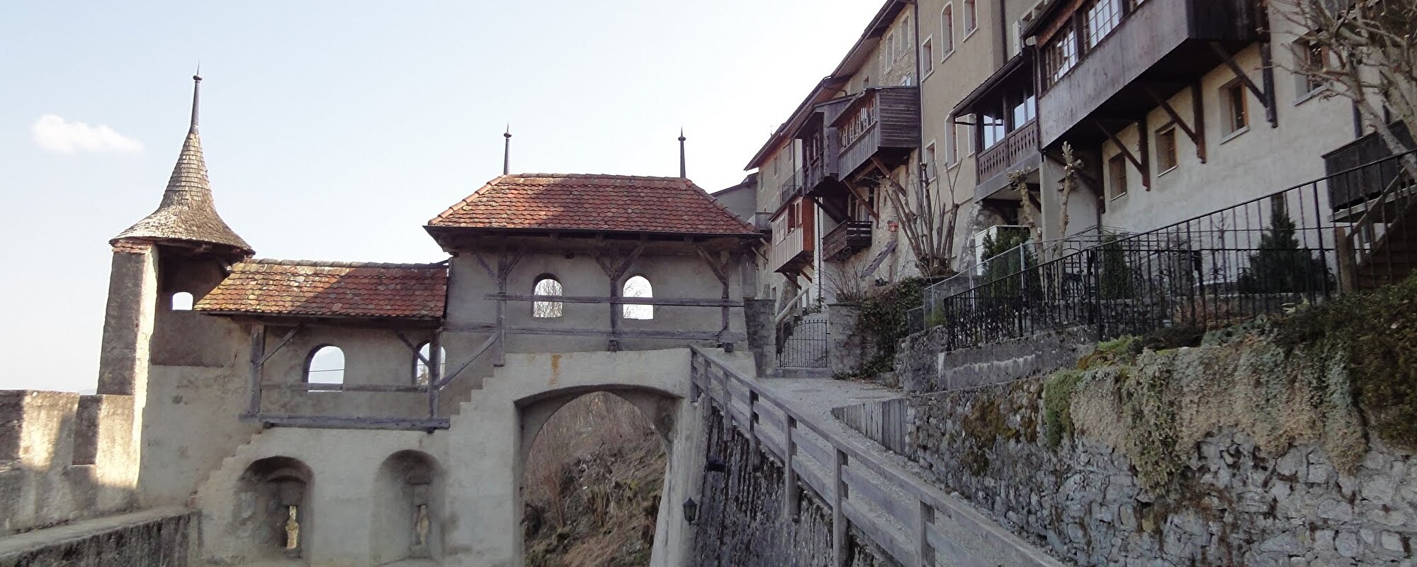 Slider4-Remparts Belluard