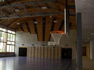 bâtiment Duvillard avec salle de Gymnastique