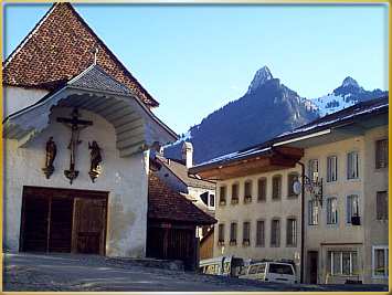 Le Calvaire avant la descente à l'église