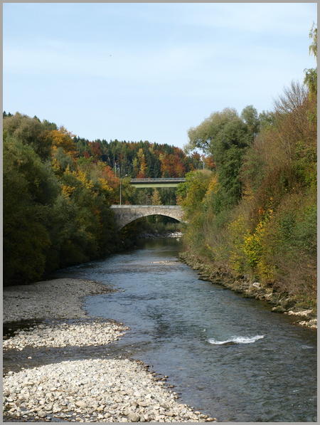 Pont piétonnier du château de Broc