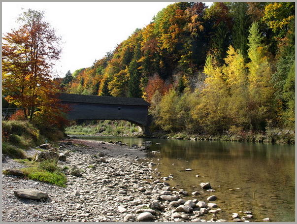 Encore le fameux Pont-qui-Branle