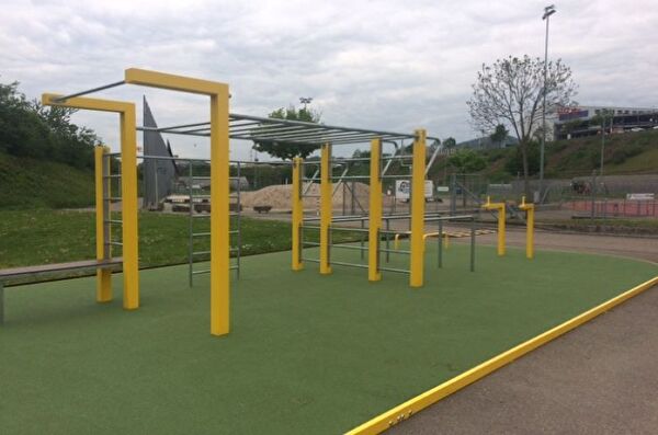 Gemeinde Pratteln Street Workout Anlage Gesundheit Bewegung Sport Spass Sandgrube