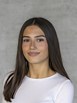 Alejna Bakiu