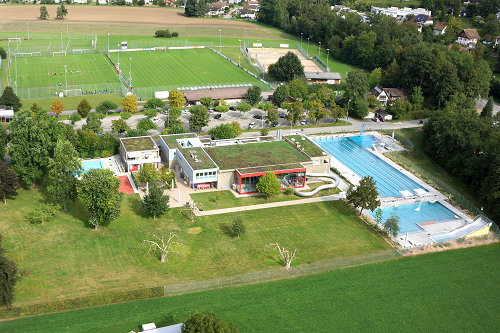 Hallen- und Freibad Stampfi