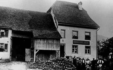 Flühstrasse 15-17