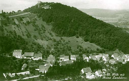 Standort: Chöpfli, beim Kreuz, im Hintergrund die Landskron