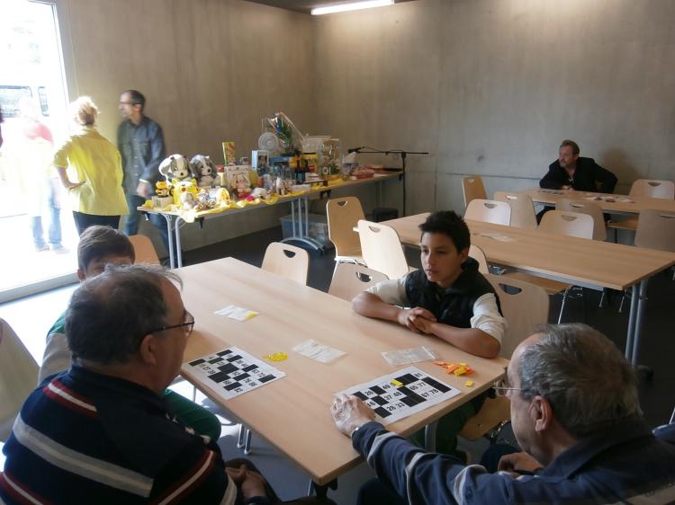 Une vingtaine de personne ont participé à ce premier loto intergénérationnel