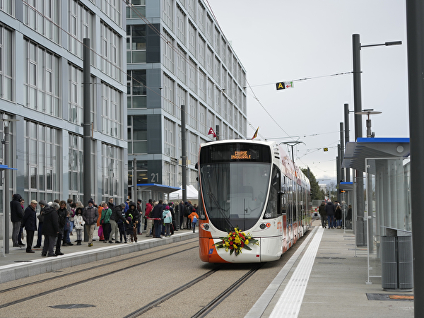 Inauguration du tram 15