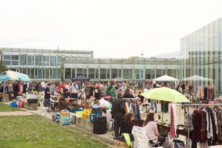 Autour de l'école de Cressy
