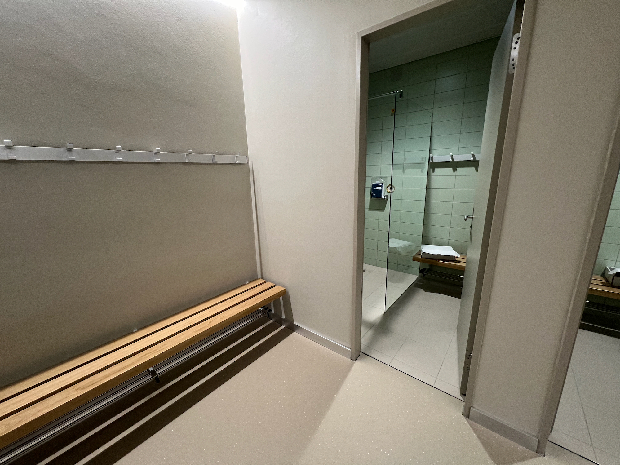 Innenbereich Garderobe, 22.6.24