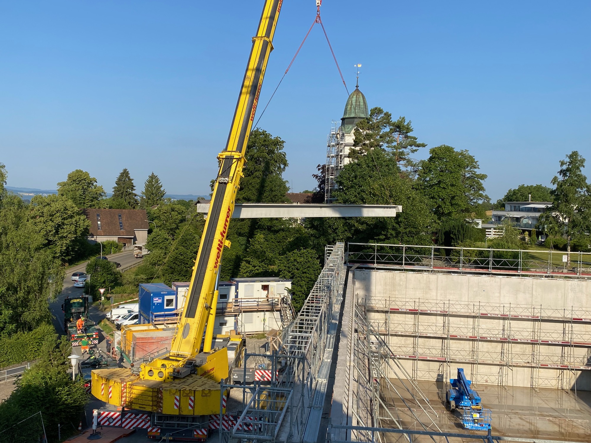 Montage der Dachträger, 26. 6. 23