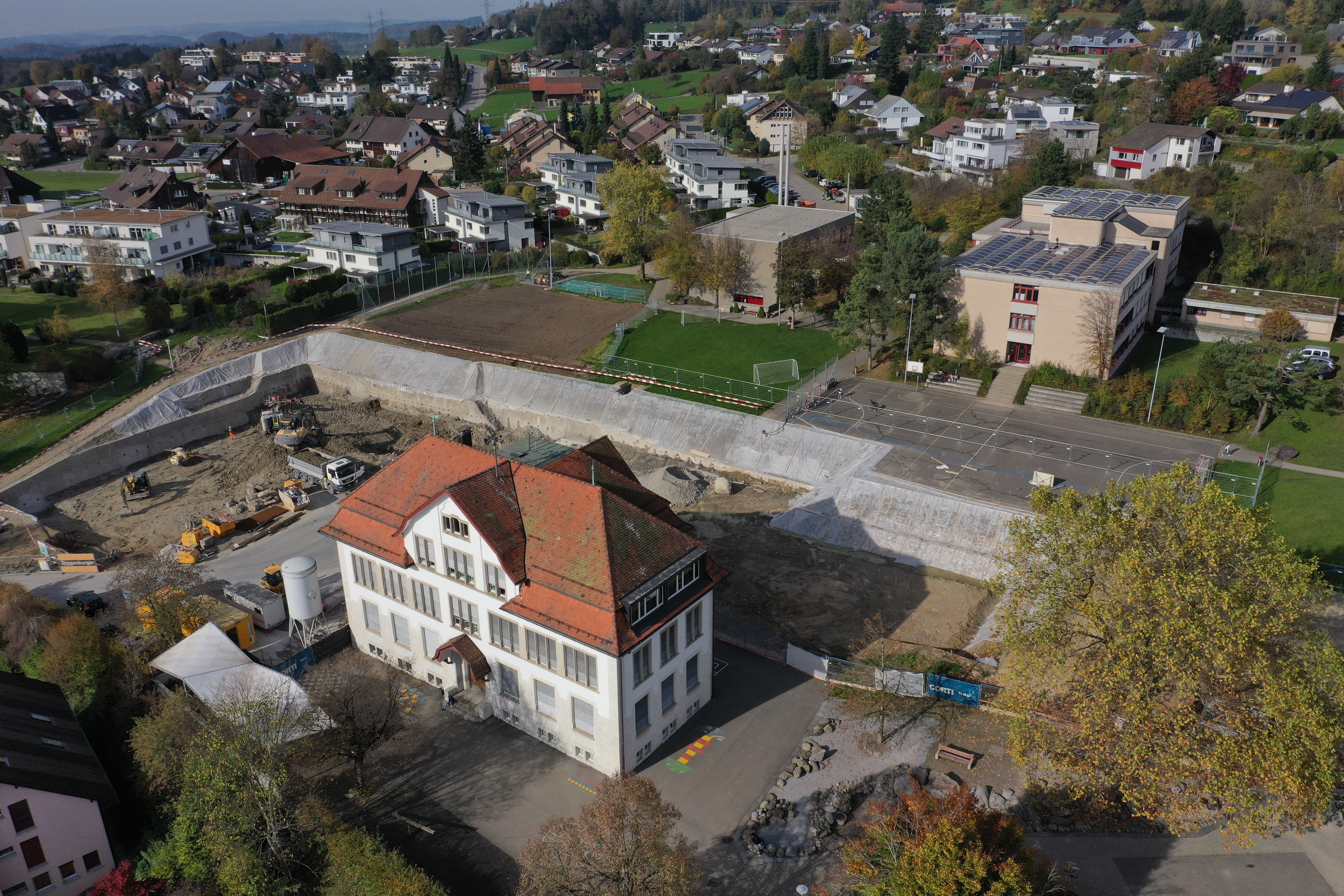 Baustelle neue Sporthalle am 31.10.22