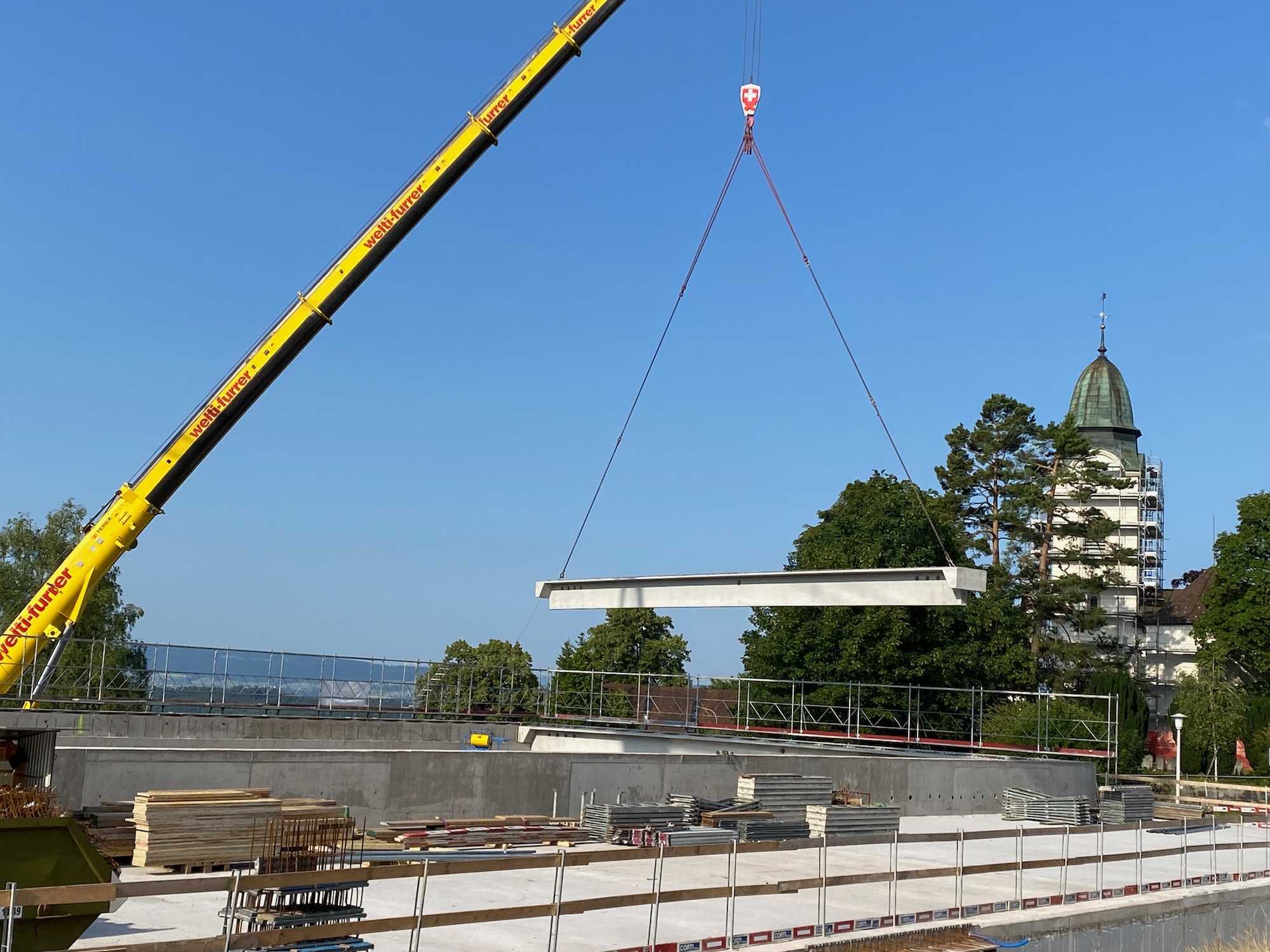 Montage der Dachträger, 27. 6. 23