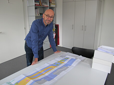 Auch die Entwicklung des Bahnhofareals beschäftigt ihn: Guido Lüchinger, seit 20 Jahren bei der Gemeinde Herisau angestellt.