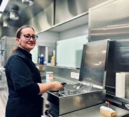 Helen Schwietzer ist seit eineinhalb Jahren Teamleiterin des Bistro Overtime.