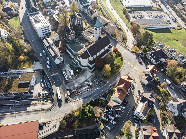 Aushubarbeiten bei der katholischen Kirche