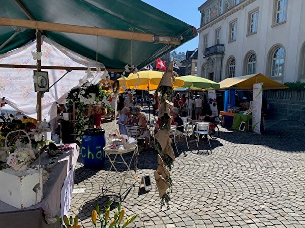 Wochenmarkt auf dem Obstmarkt