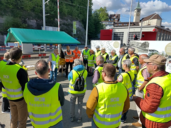 An den ersten öffentlichen Führungen am 17. Mai nahmen 60 Personen teil.