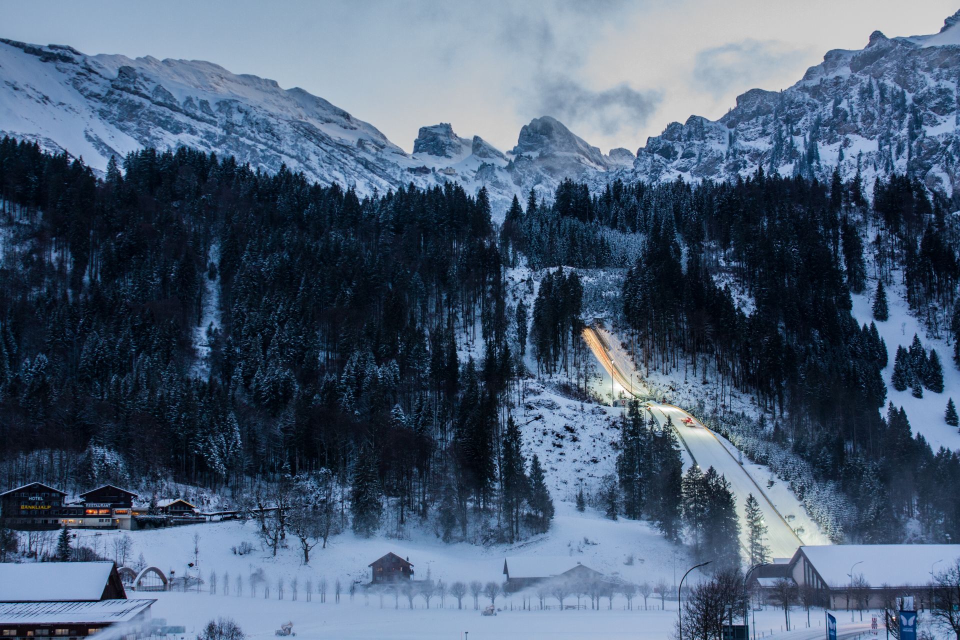 Preparierung der Skisprungschanze Engelberg