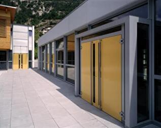 Eingang Zentrum Paleten