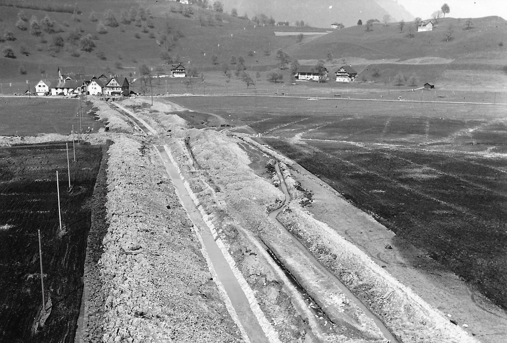 Mehlbach im neu erbauten Kanal