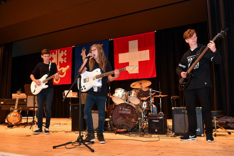 Musikschule Hergiswil - Rockband "Black Jacket"