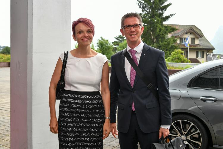 Ankunft Michèle Blöchliger und Gatte Johannes Blöchliger