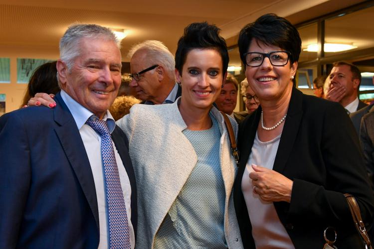 Yvonne von Deschwanden (rechts)