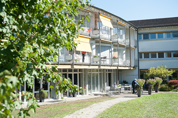 Bild Balkone Alterszentrum Rinau Park
