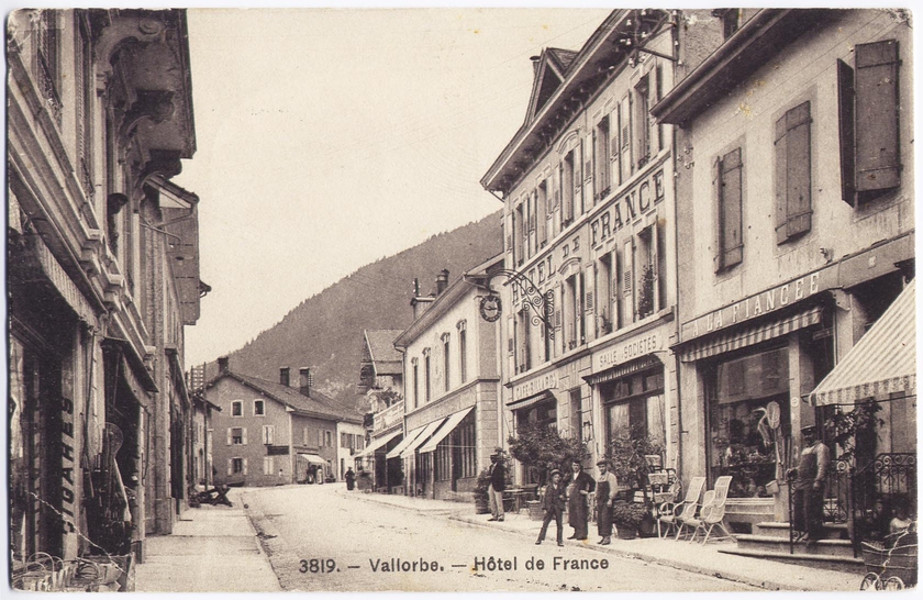 La Grand'Rue et l'Hôtel de France dans les années 1920
