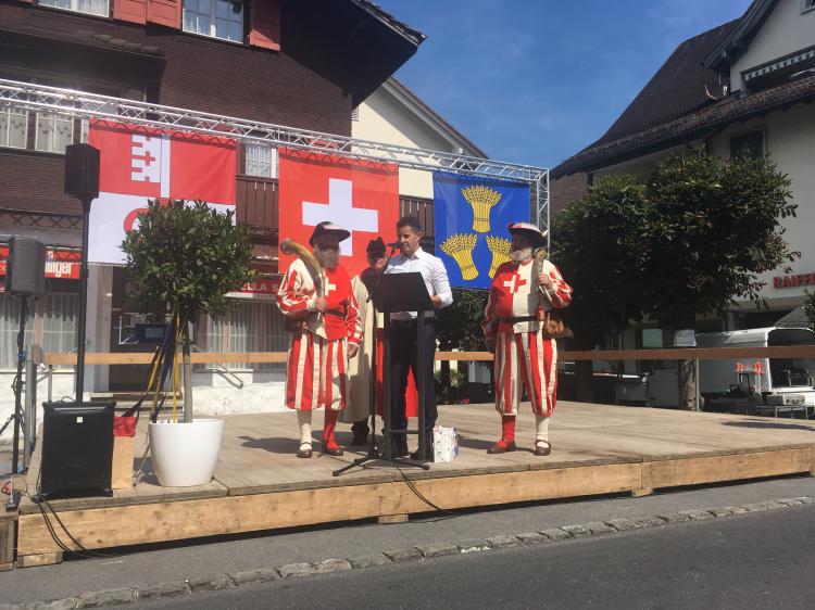 Bundesfeier 2018 im Dorfkern mit 1. Augustansprache von Regierungsrat Christian Schäli.