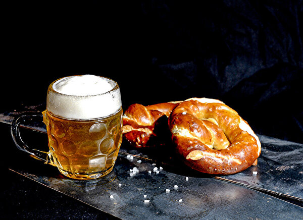 Brezel_Bier_DSC_4037_combo.jpg