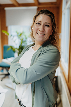 Marita Amstalden, Sekretariat