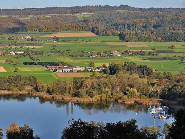 Industriezone am Hallwilersee