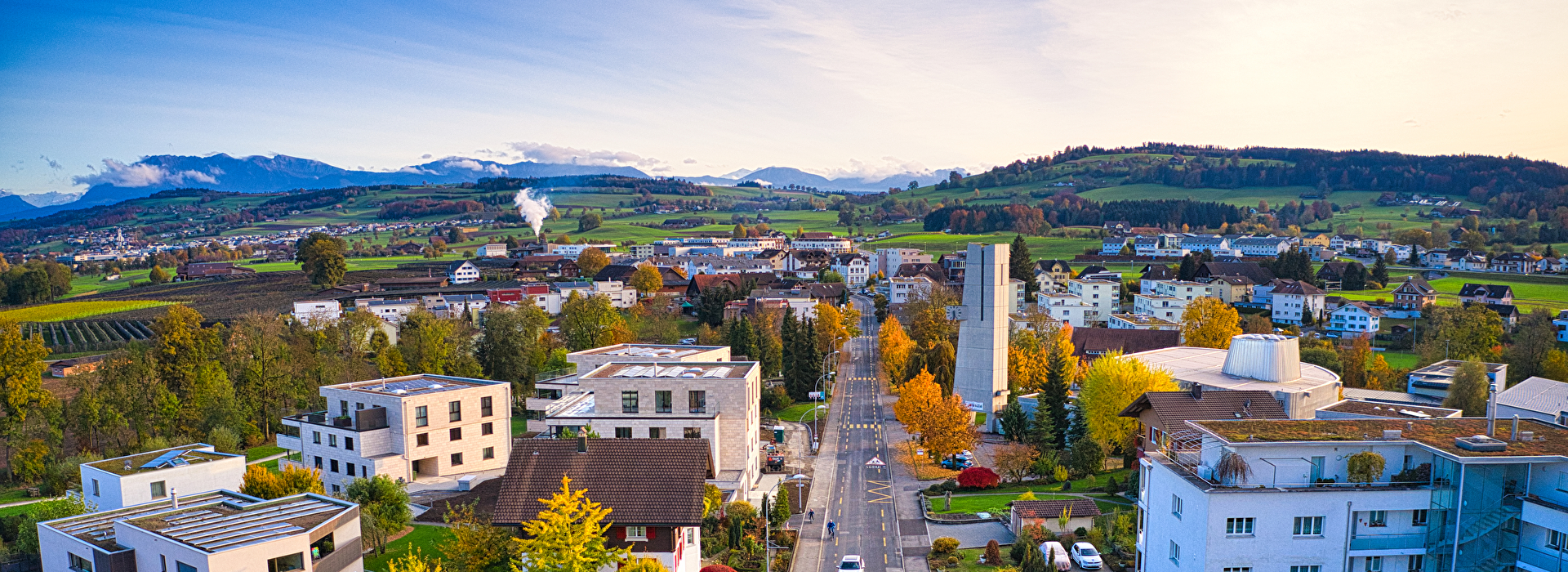 Luftbildaufnahme Dorf Herbst