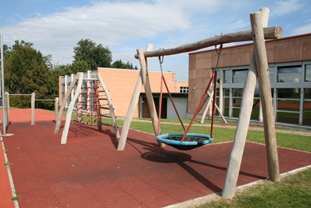 Foto Spielplatz Schulhaus Steinacher
